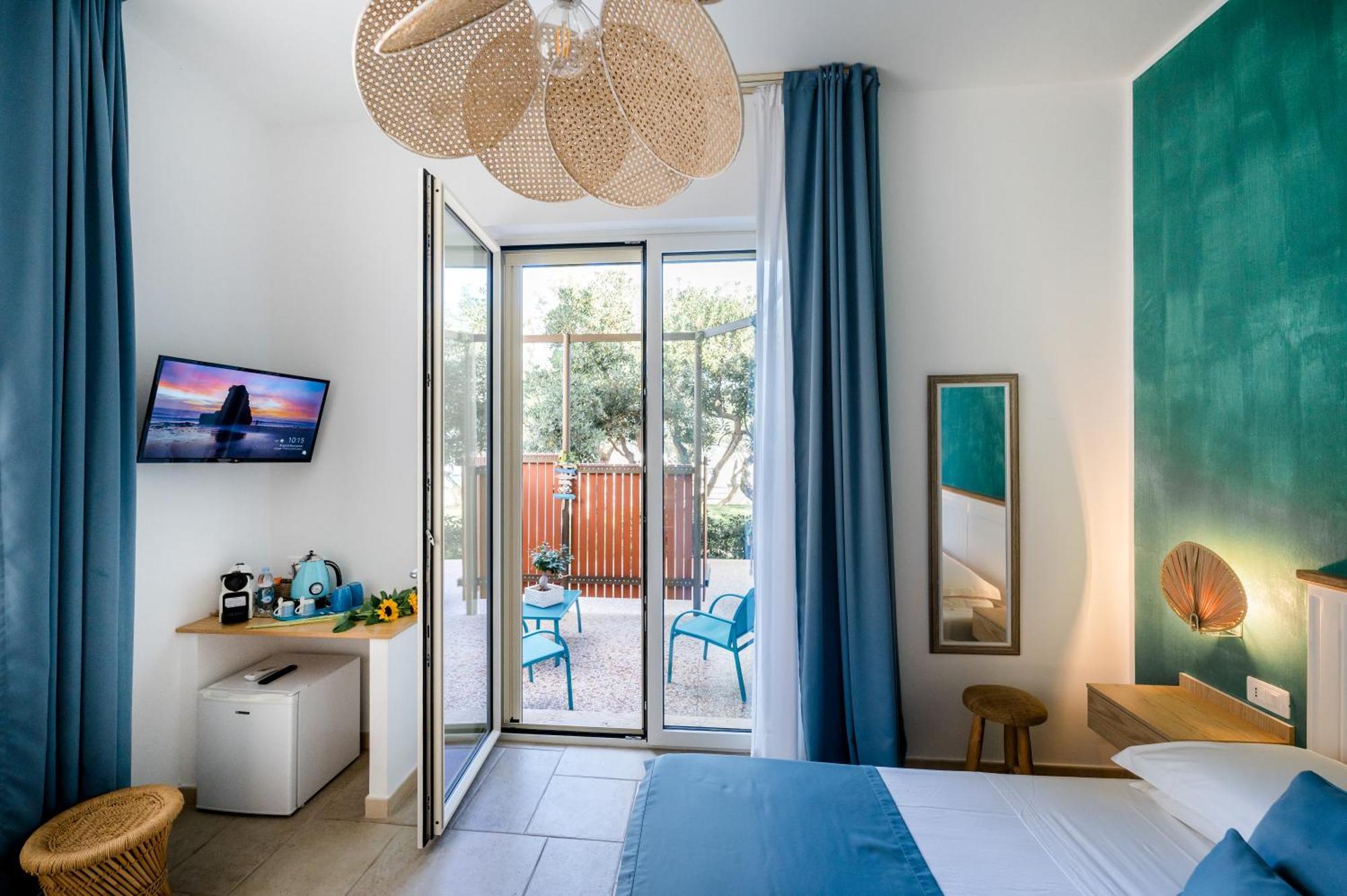 Bed and Breakfast Aurelia Sea View Torre Canne Exterior foto